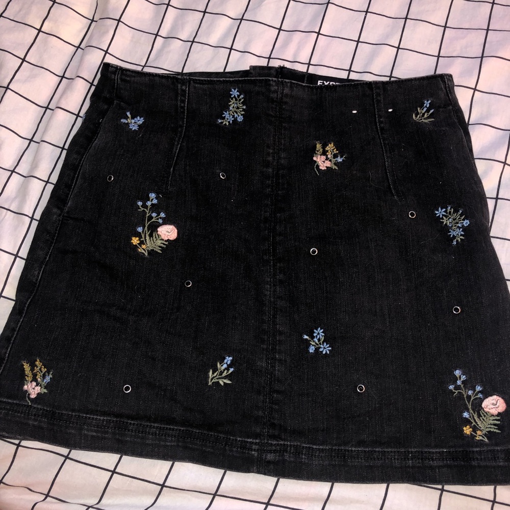 black aline floral embroidered skirt